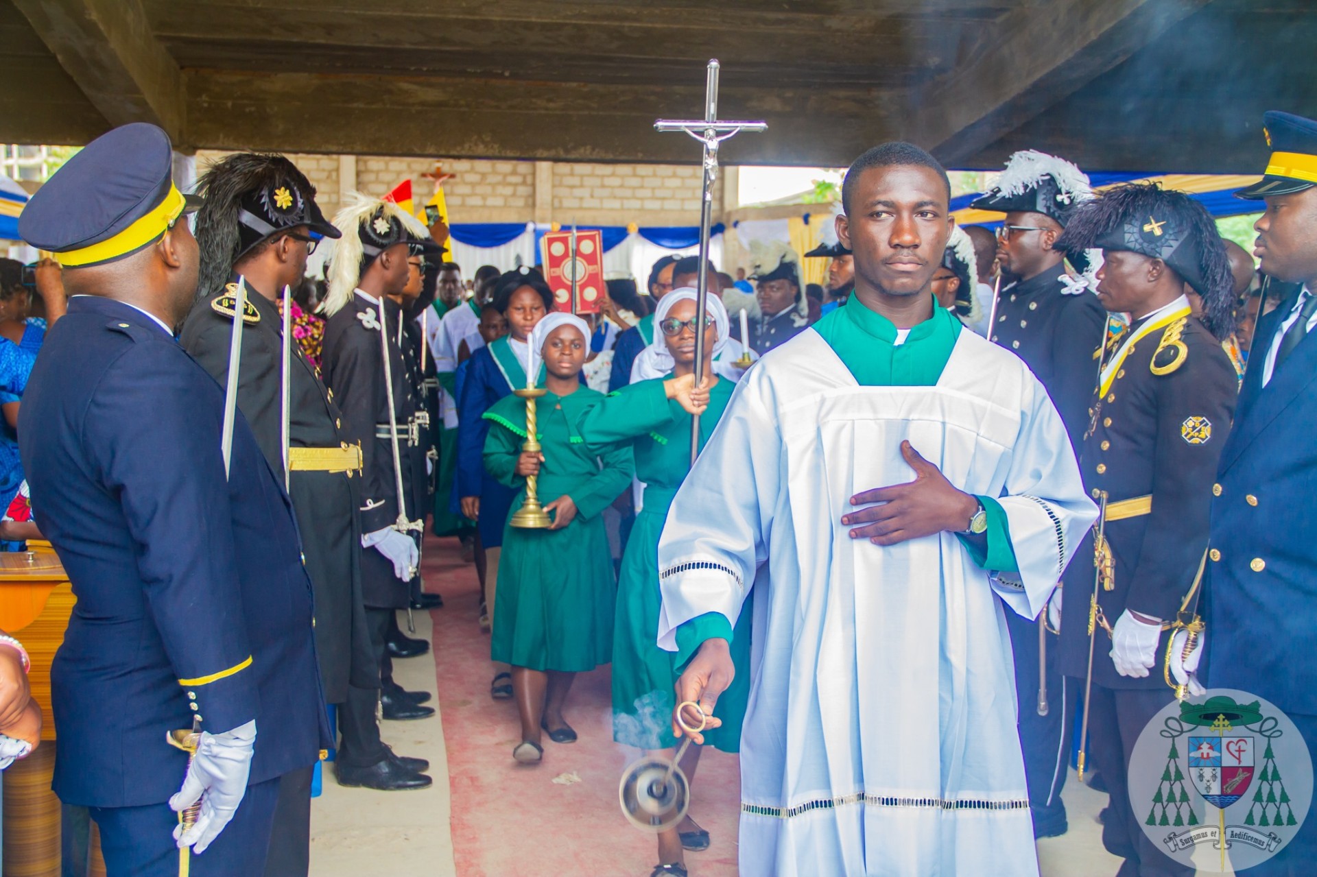 Entrance procession at St Louis Catholic Church